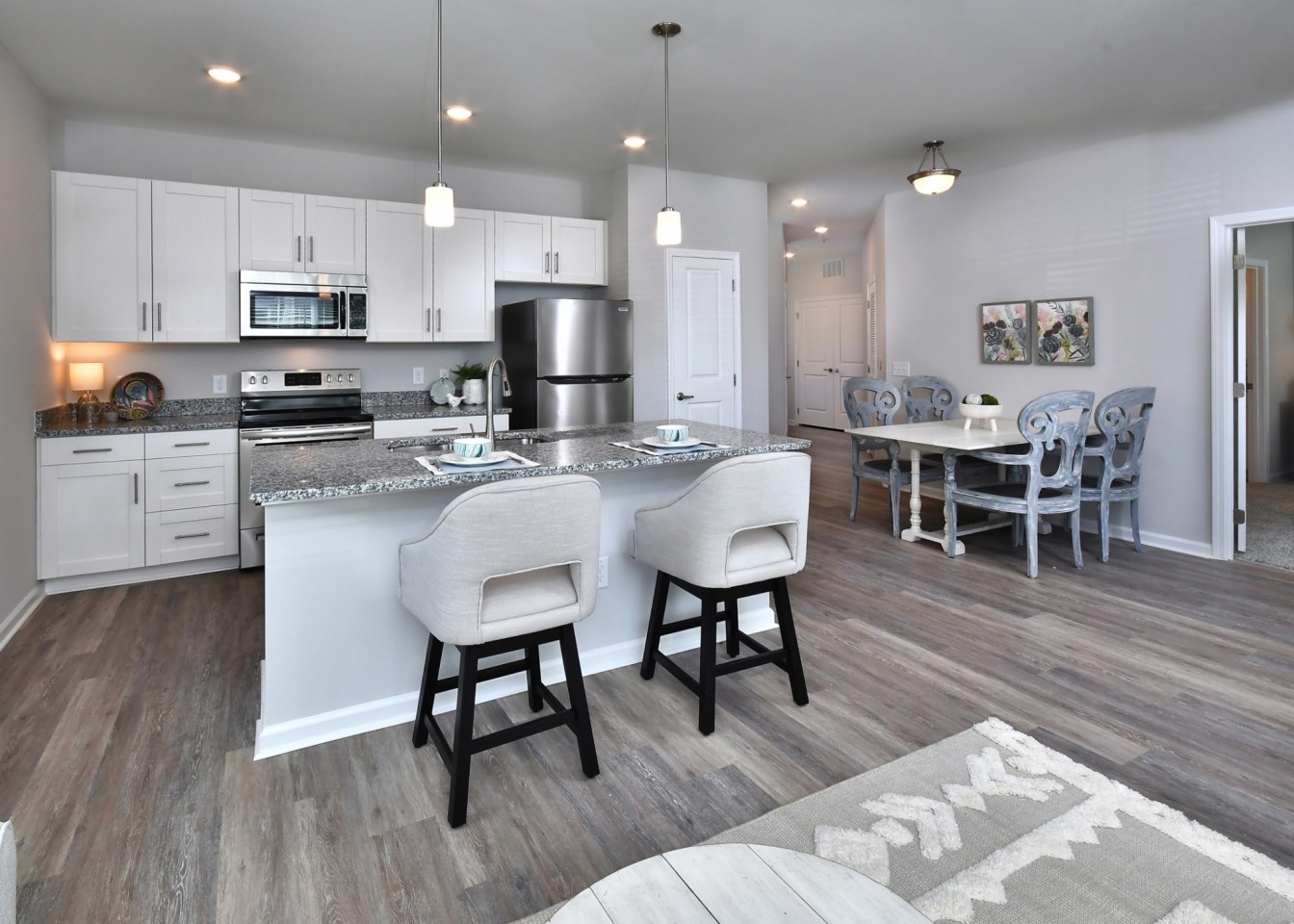 Grand Oaks Apartments Image 17
