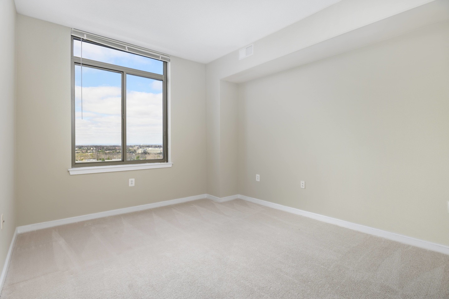 The Cosmopolitan at Reston Town Center Image 20