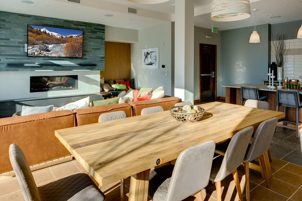 The Island Residences at Carlson Center Image 27