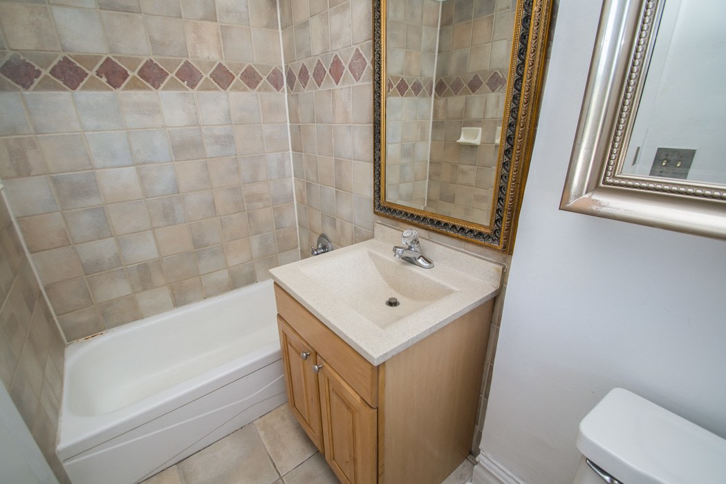 1501 Broadway St Image 4