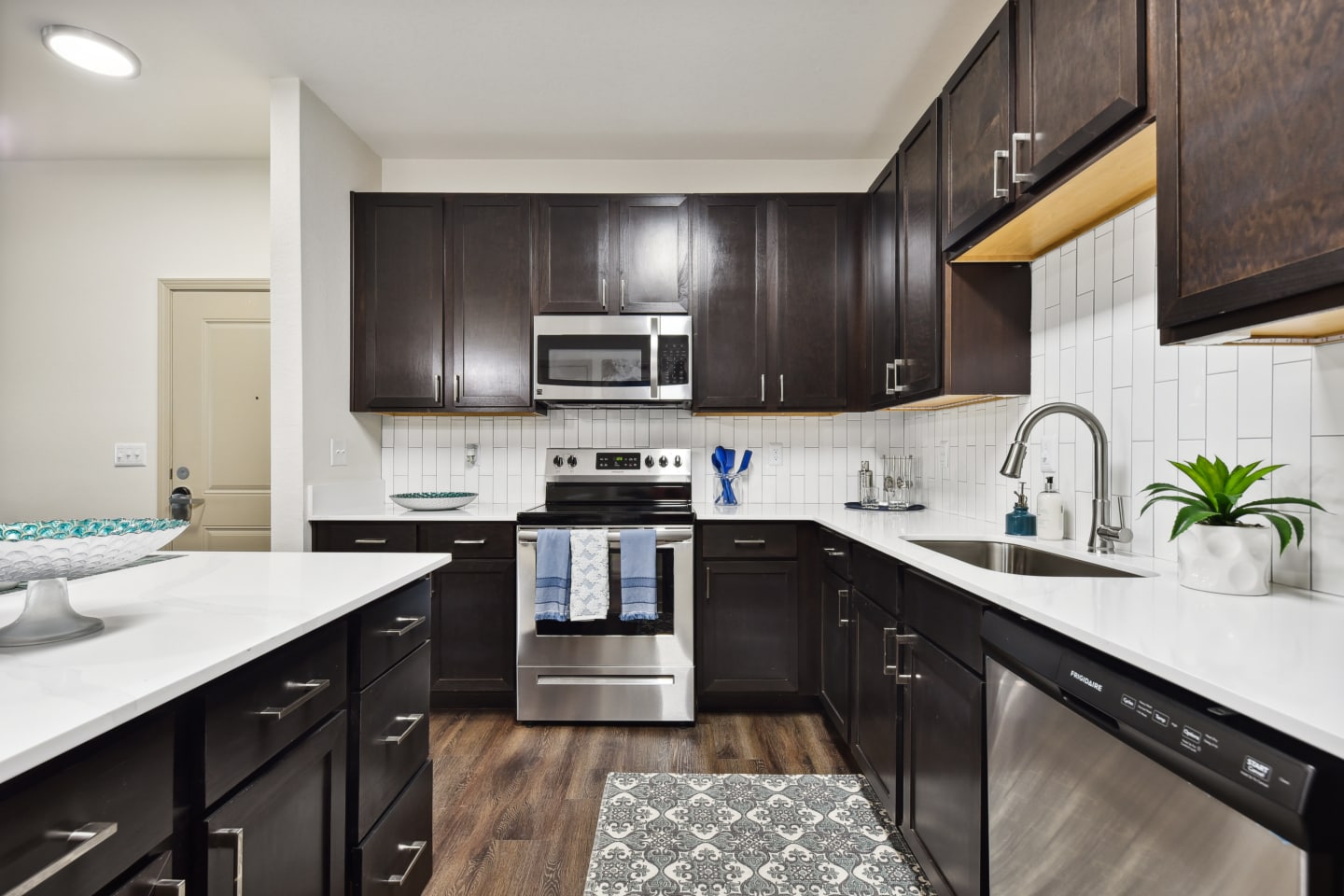Gran Bay Apartment Homes Image 13