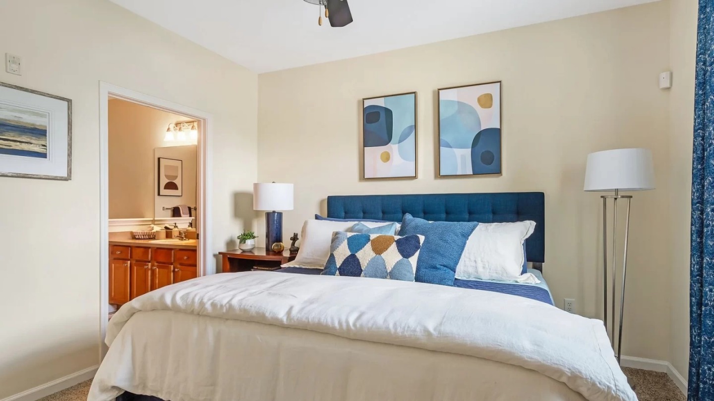 The Carlyle at Godley Station Apartment Homes Image 13