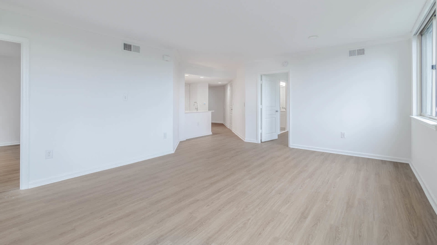2201 Wilson Image 7