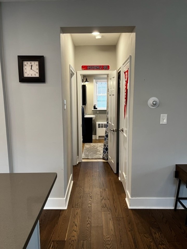 672 Franklin Place E Image 10
