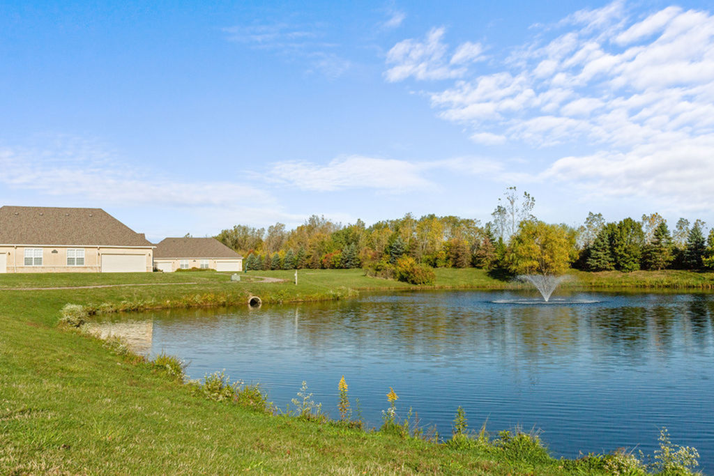 Marble Cliff Commons Image 110