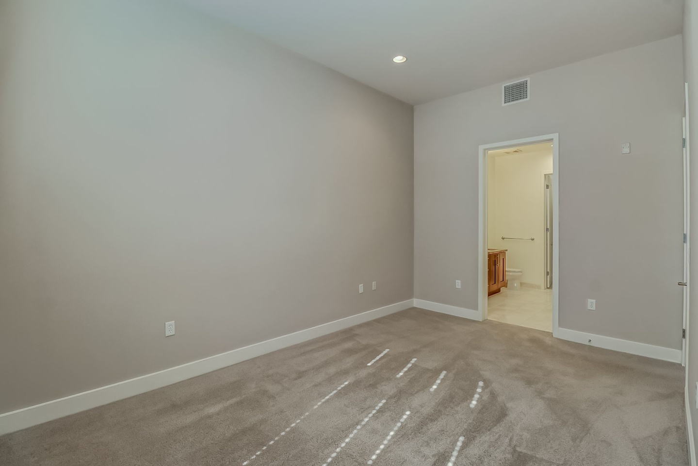 Axis 2300 Image 85