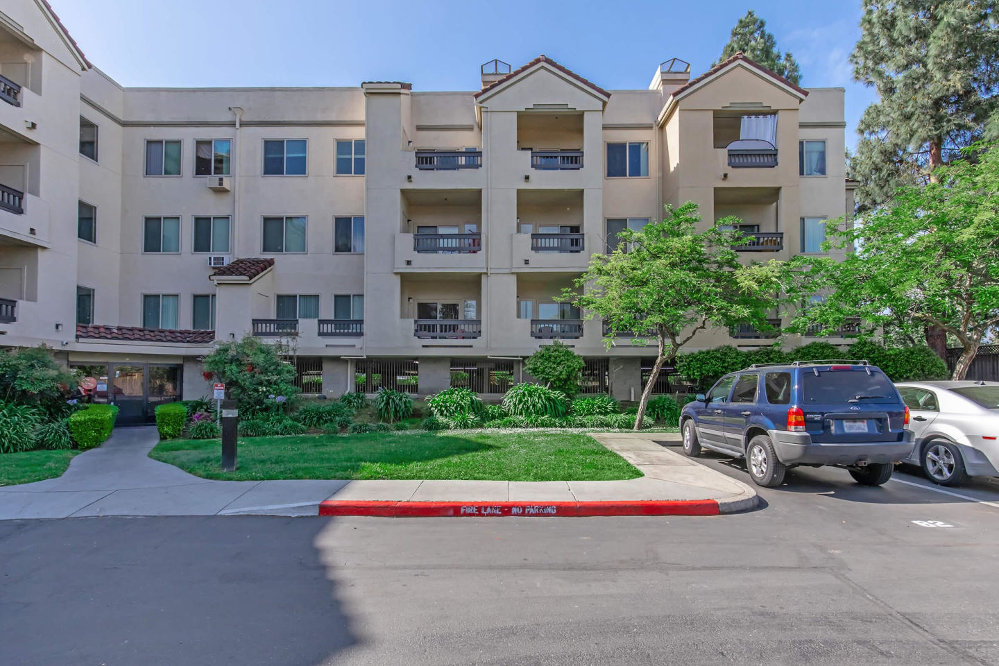 Paloma Vista Apartment Homes Image 14