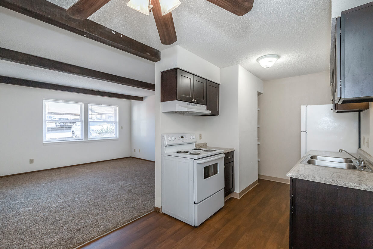 Raintree Apartments Image 17