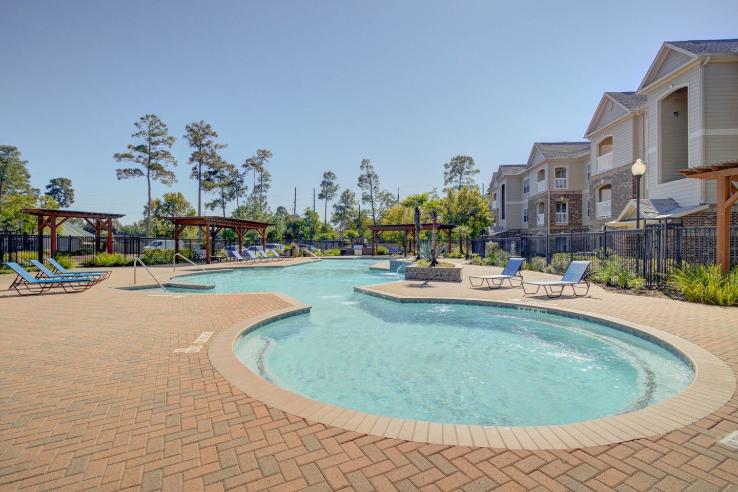 Carrington at Champion Forest Apartments Image 7