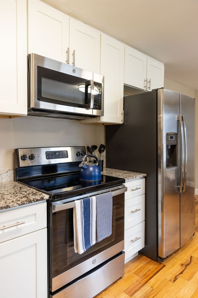 North East Apartment Community Image 6