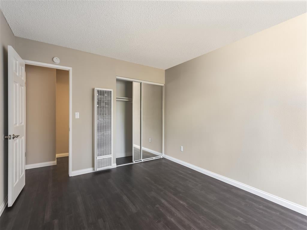 VIVA Apartment Homes Image 5