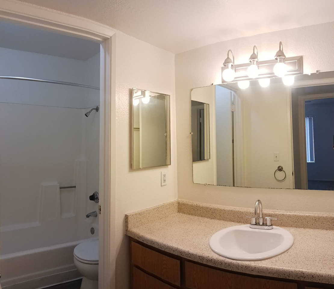 Shorebird Apartments Image 10