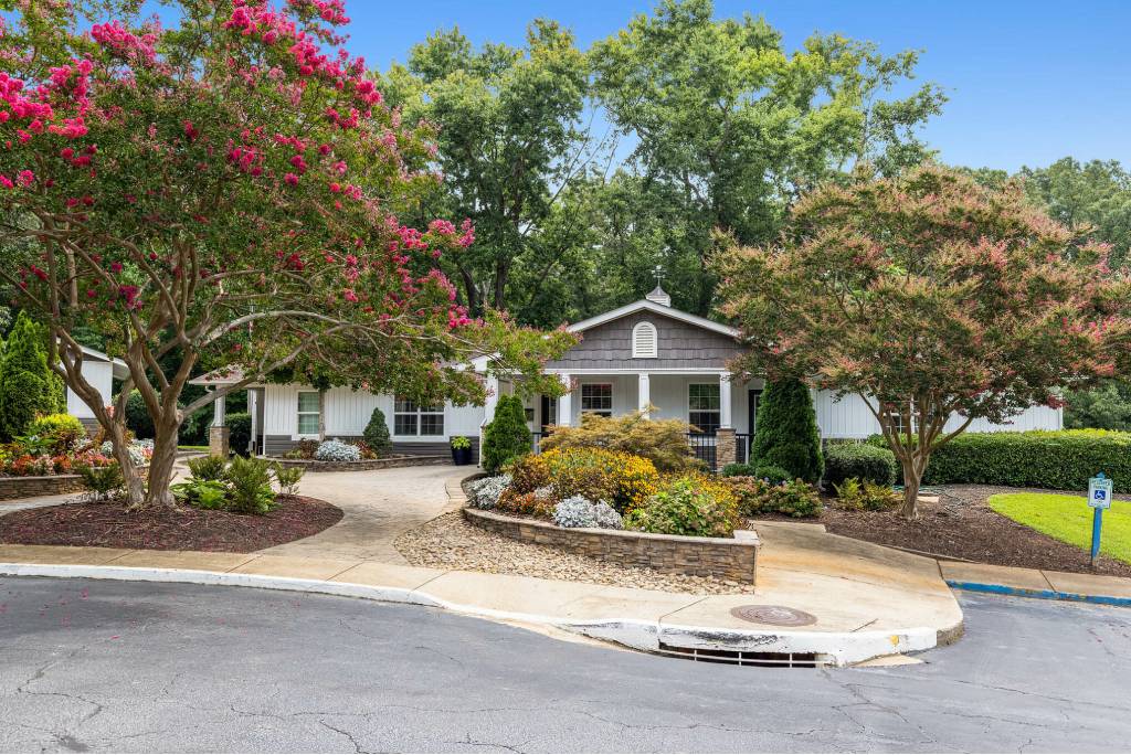Chimneys of Greenville Image 1