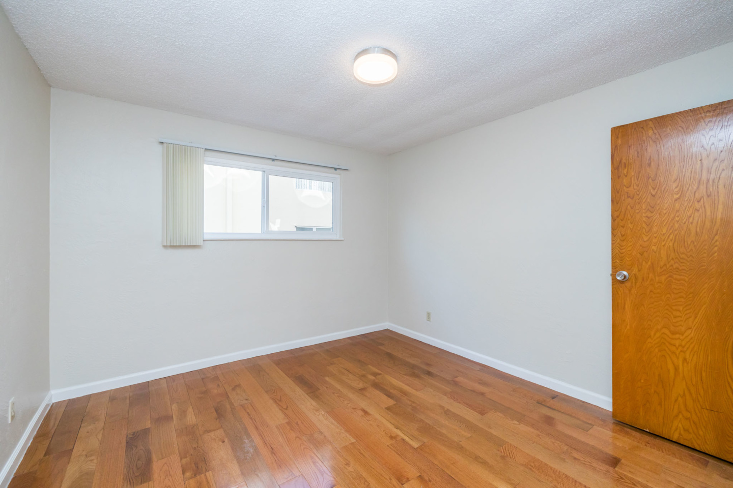 276 Adams Street Image 19