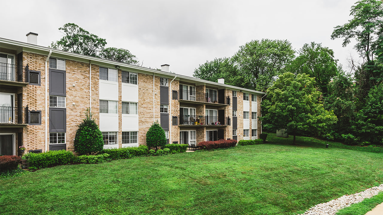 Alister Falls Church Image 27