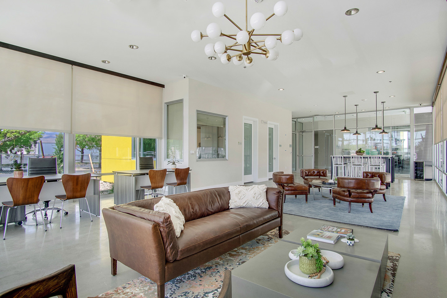 Parq Crossing Apartments Image 16