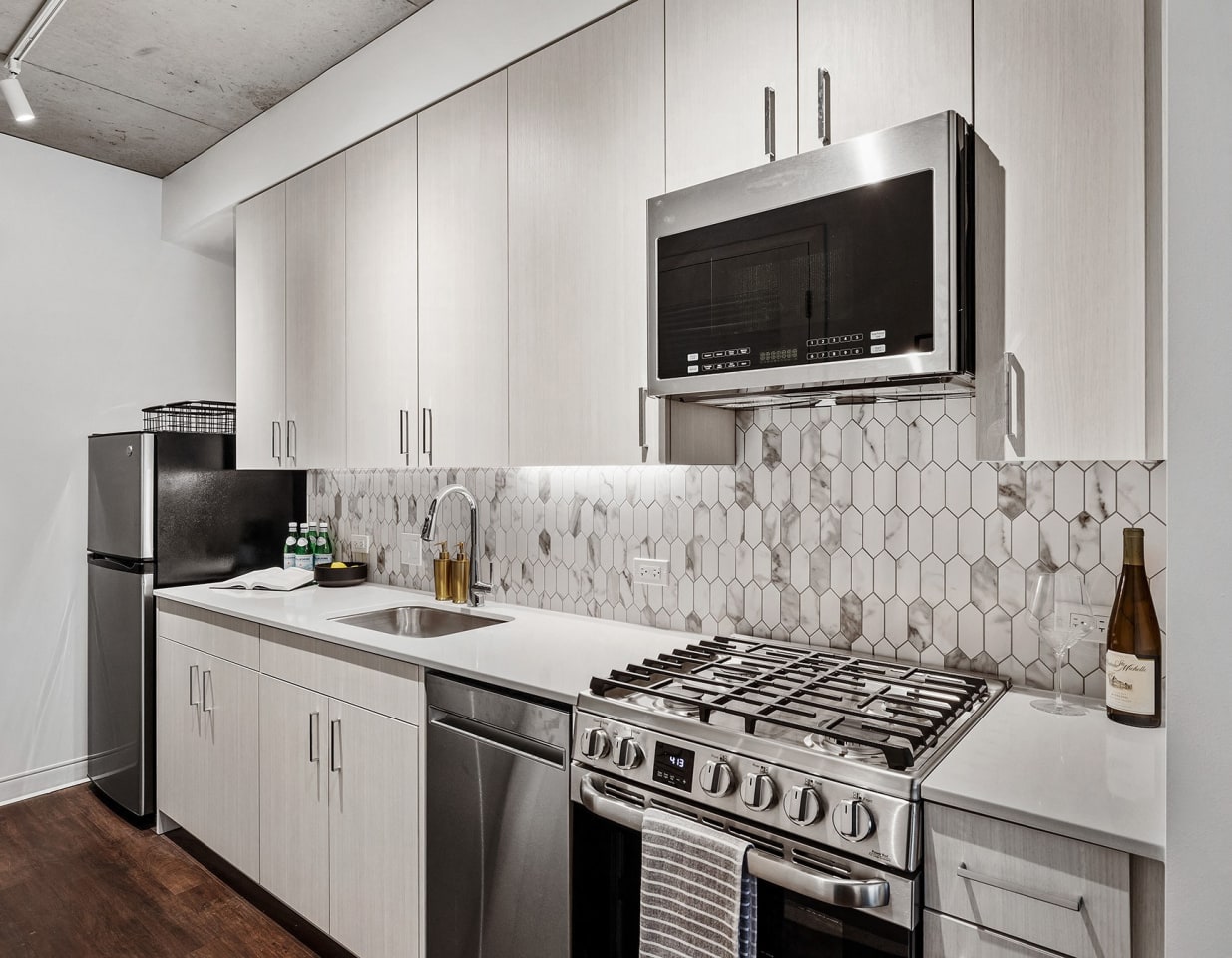 Panorama Apartments Image 4