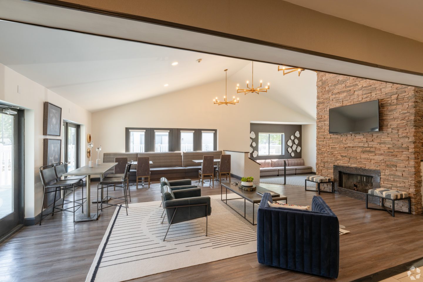 AVIA Lofts at Maple Road Image 18