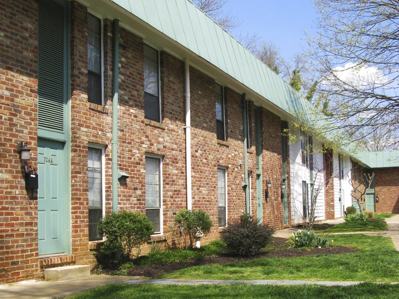 Oxford Hill Apartments Image 12