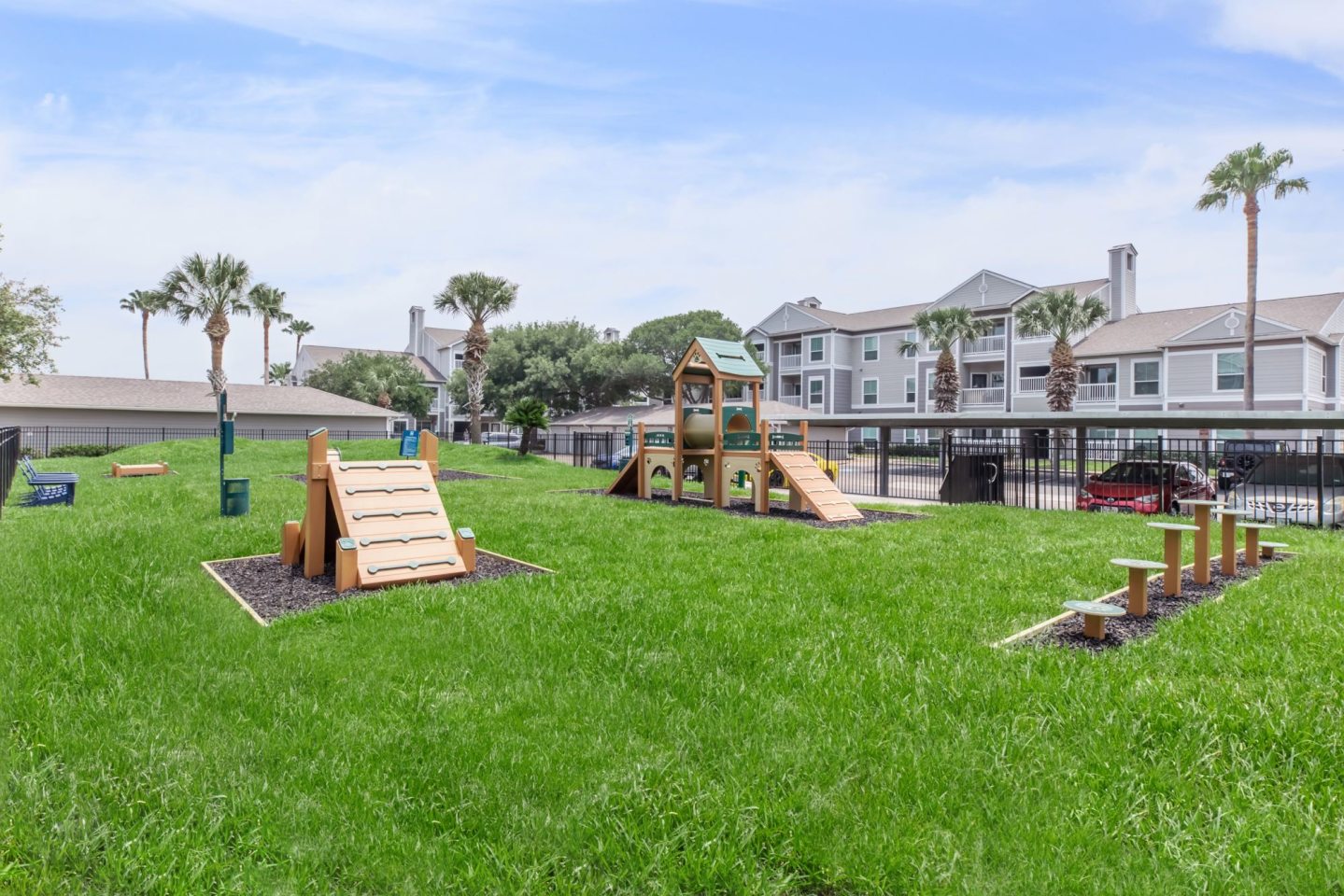 Breakers Apartments Image 9