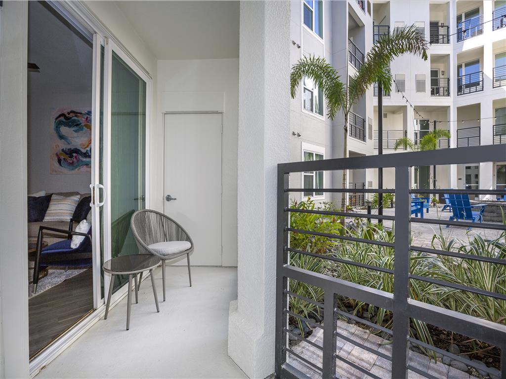 Ancora Luxury Apartment Homes Image 7
