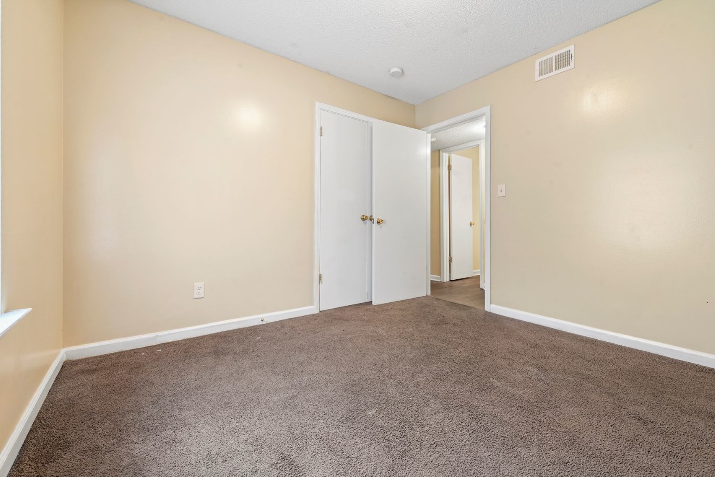 Creekside Meadows Apartment Image 5
