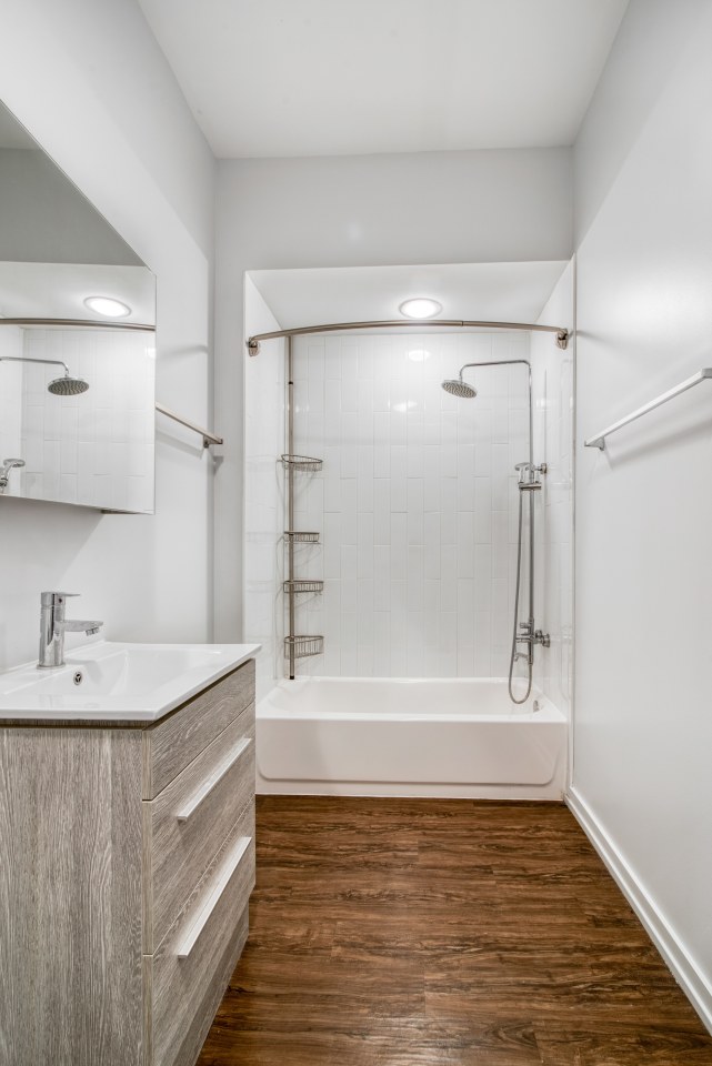 2500 Clybourn Image 3