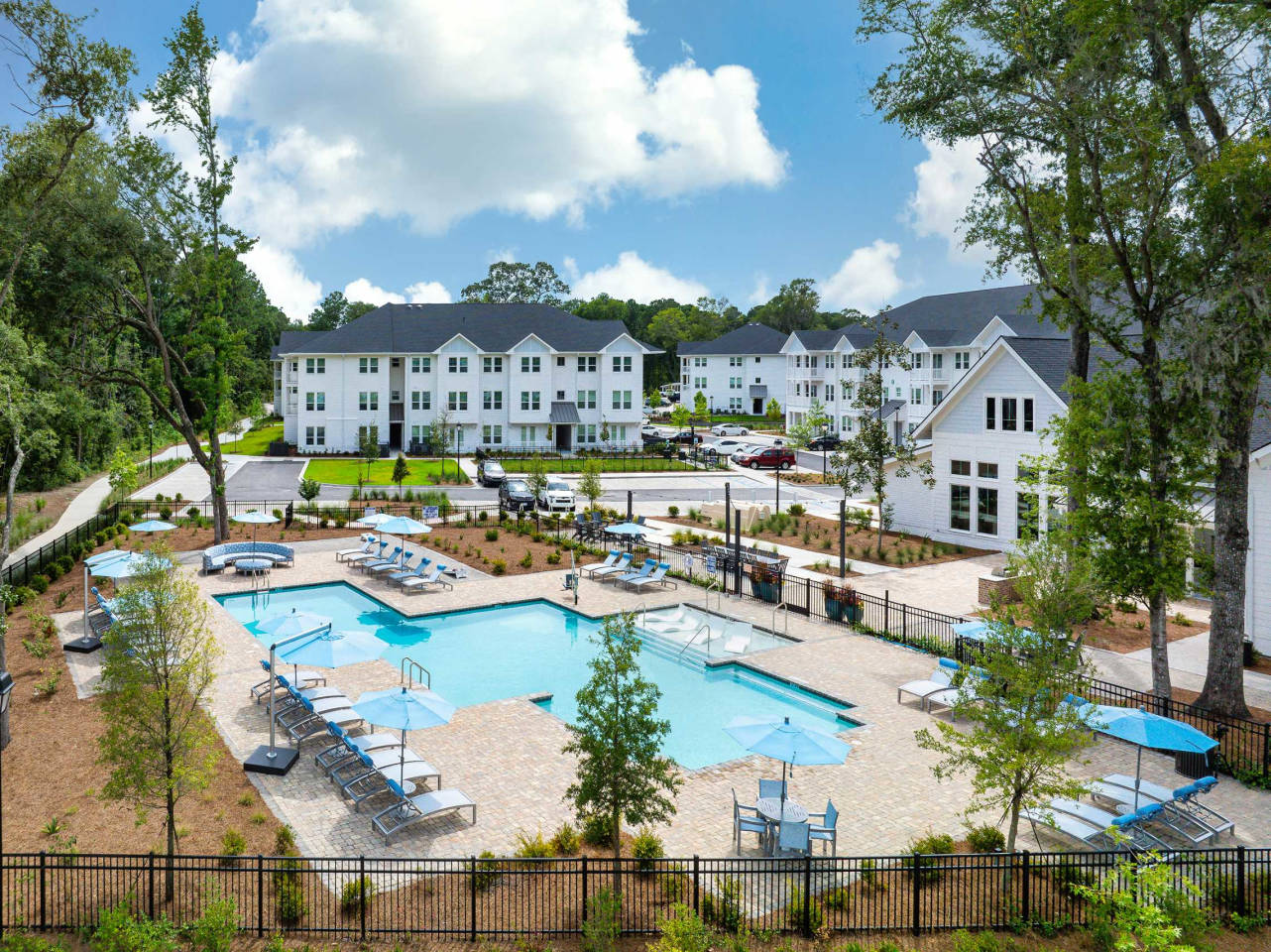 Stono Oaks Image 2
