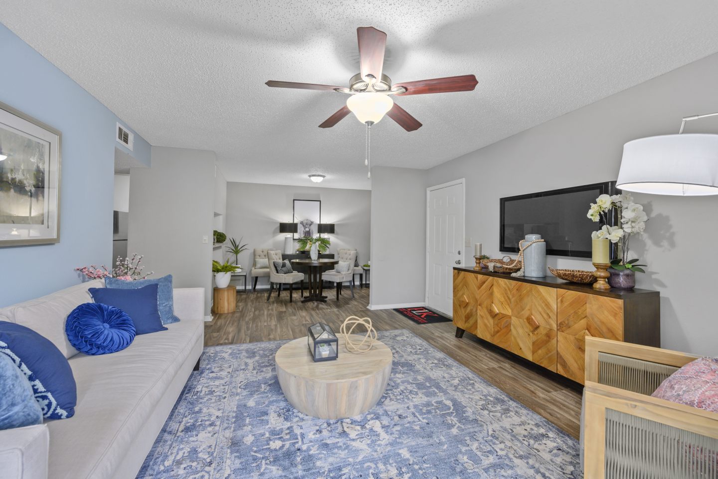 Paddock Club Apartments Image 21