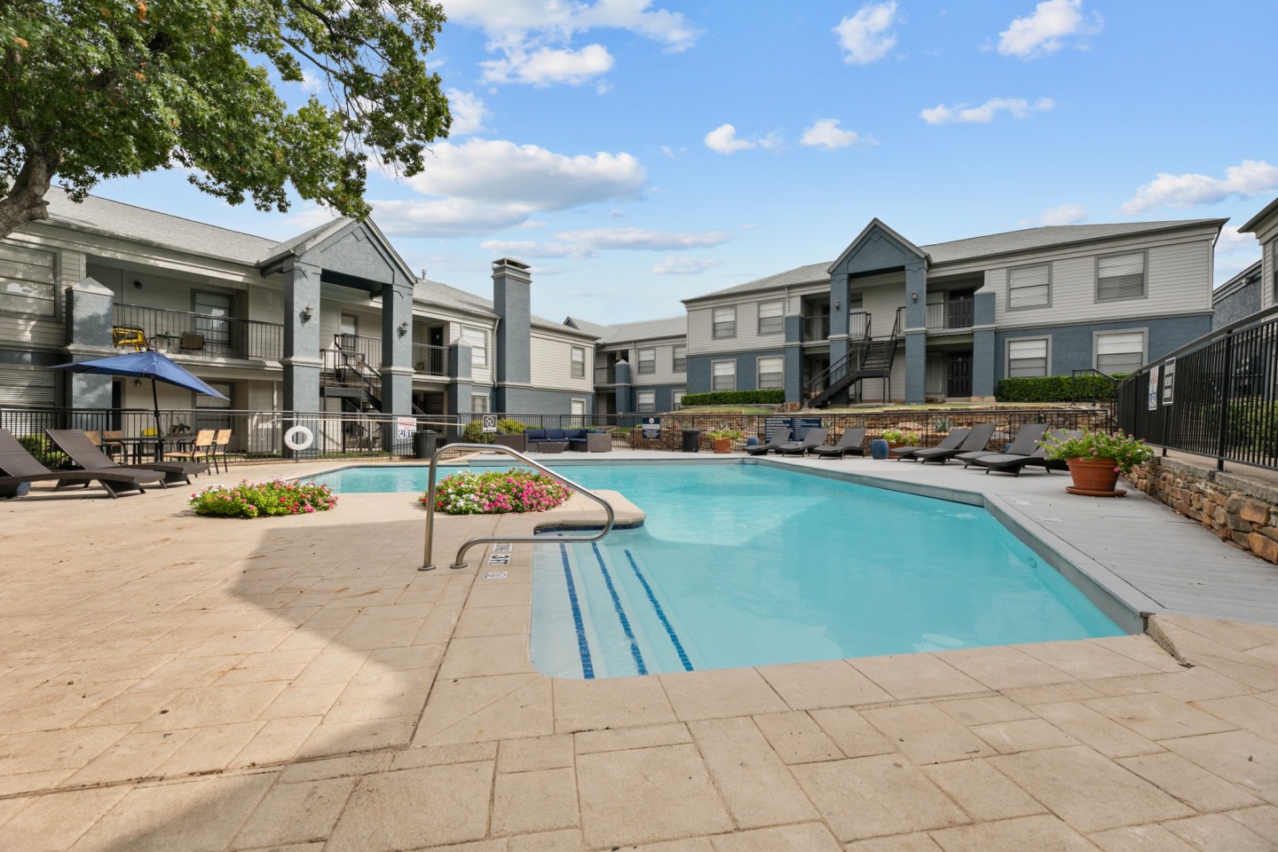 5636 Apartment Homes Image 5