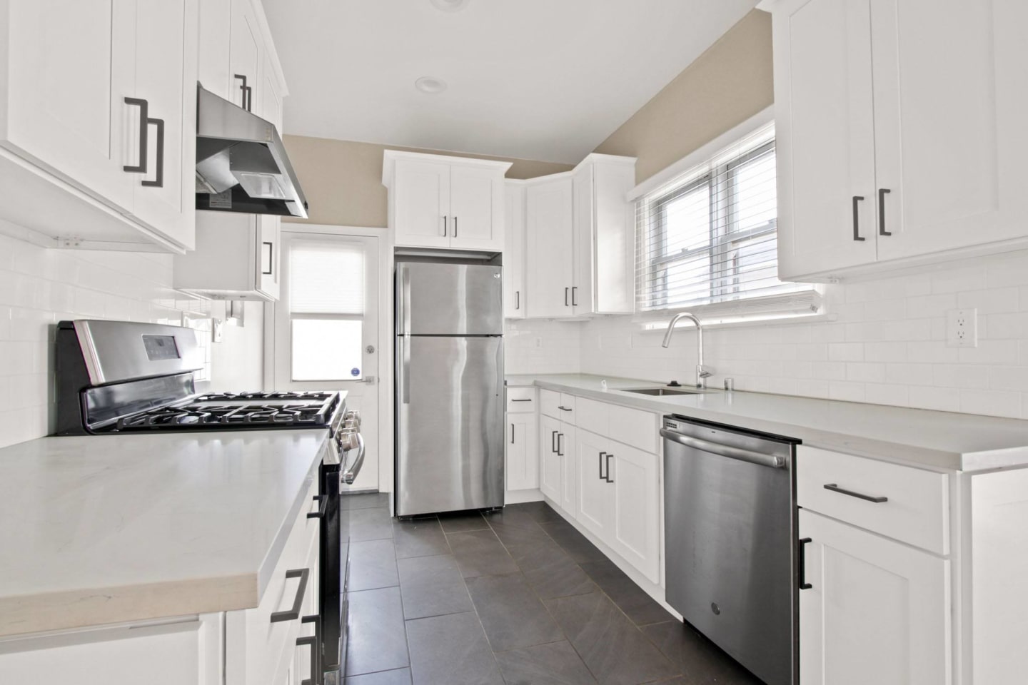 9619 W. Olympic Image 3