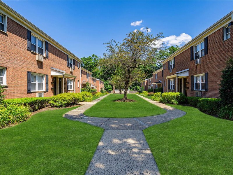 Sherwood Court Image 16