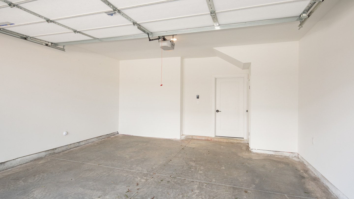 Ainsworth Image 9