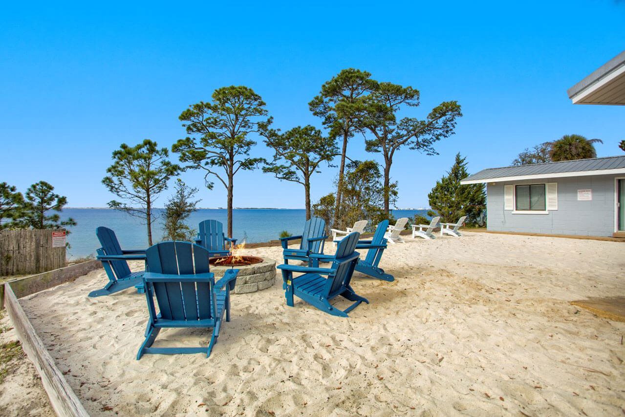 Emerald Shores Image 16