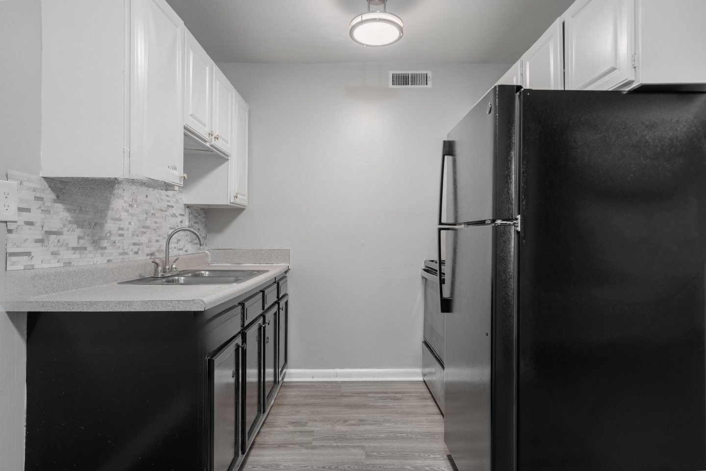 Oyster Point Place Image 3