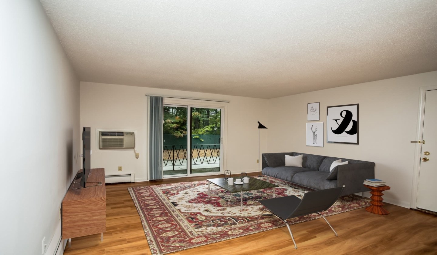 Royal Crest Estates Apartments Image 11