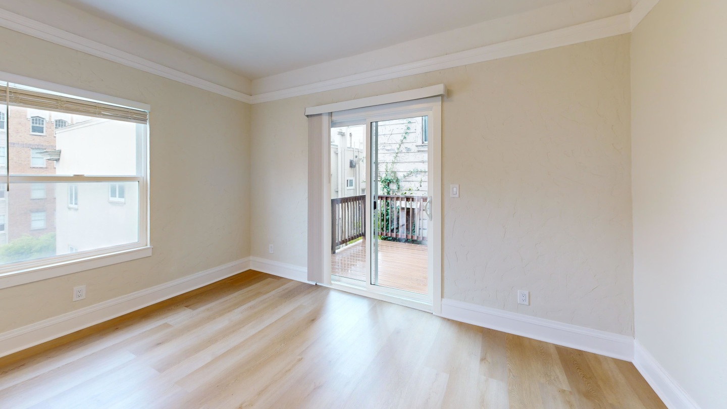 621 Stockton Image 47