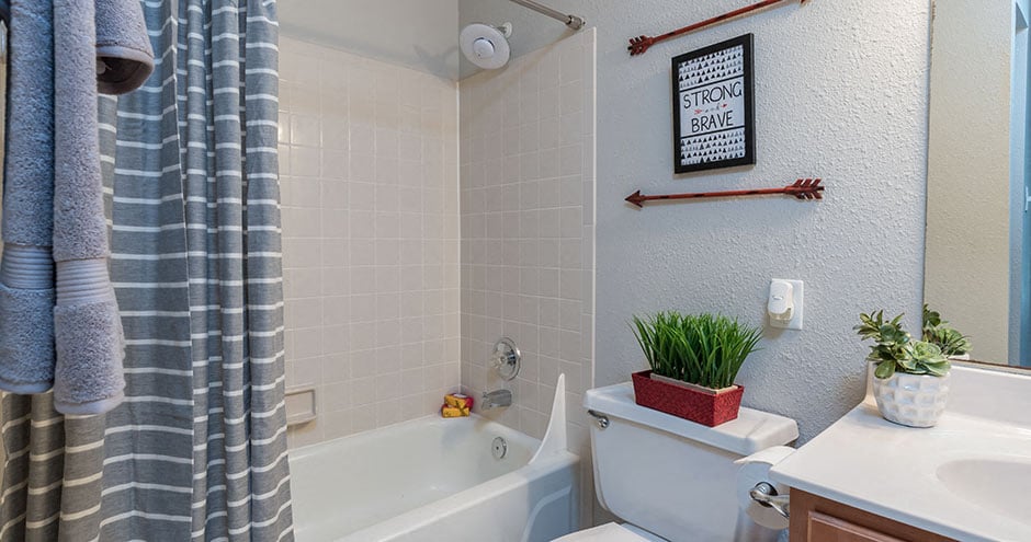 Broadmoor Apartment Homes Image 20