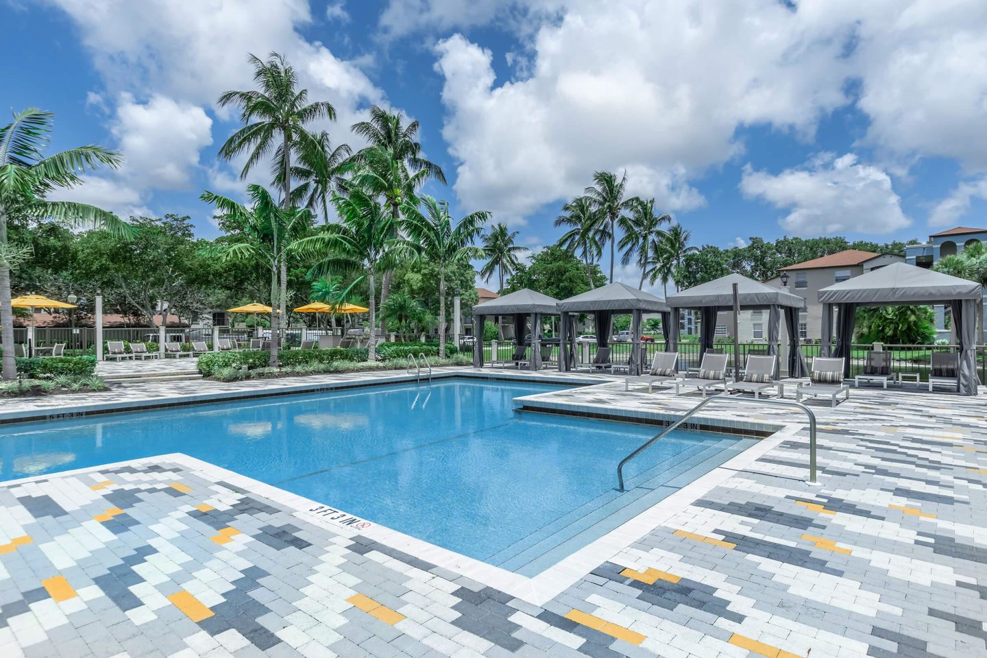Latitude Pointe Image 6