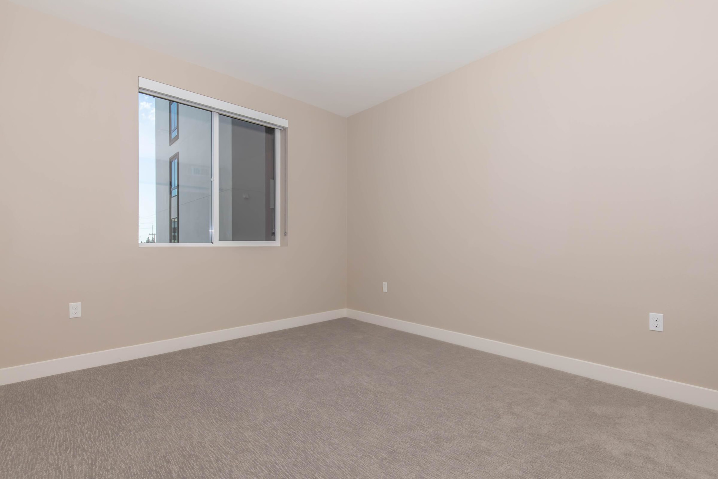 Link OC Apartments Image 139