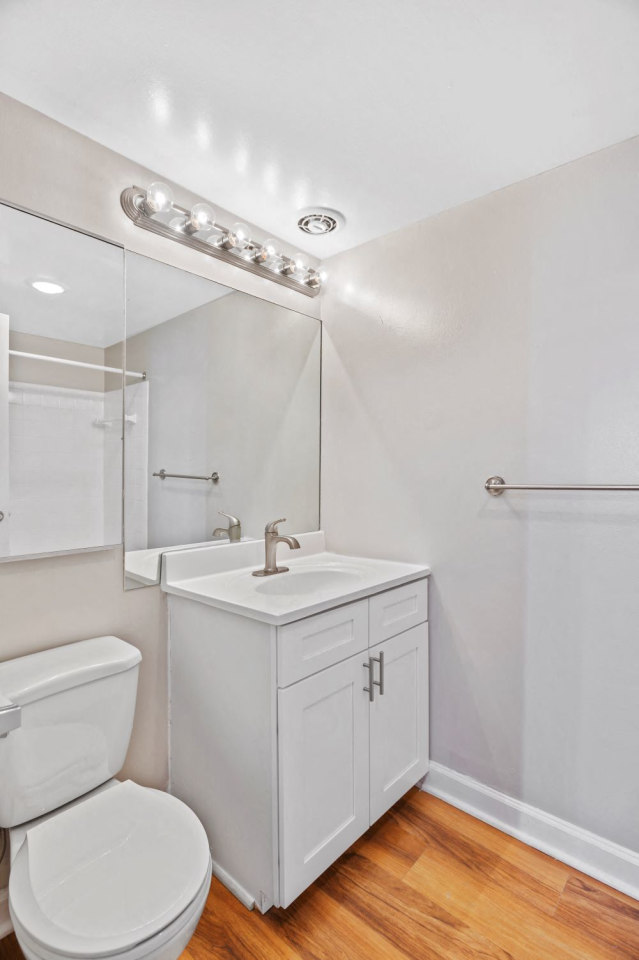 Key Towers Apartments Image 15