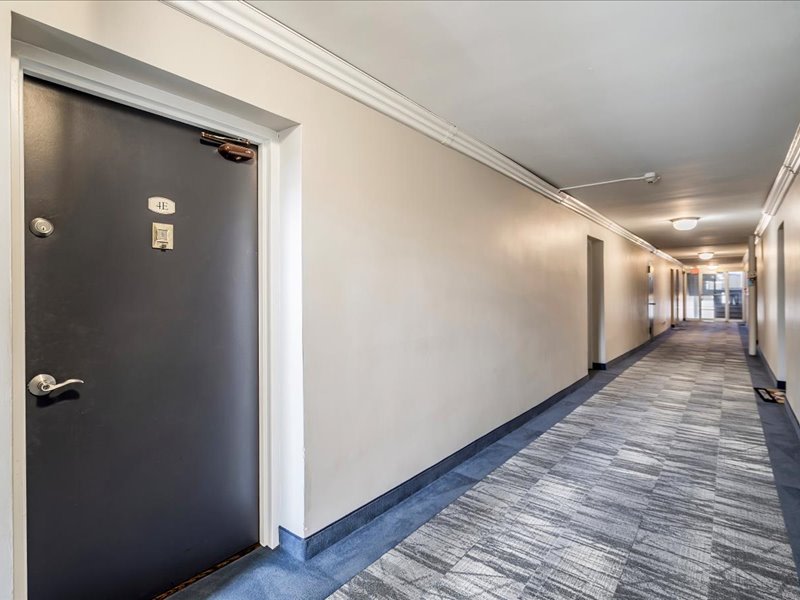 White House Apartments Image 14