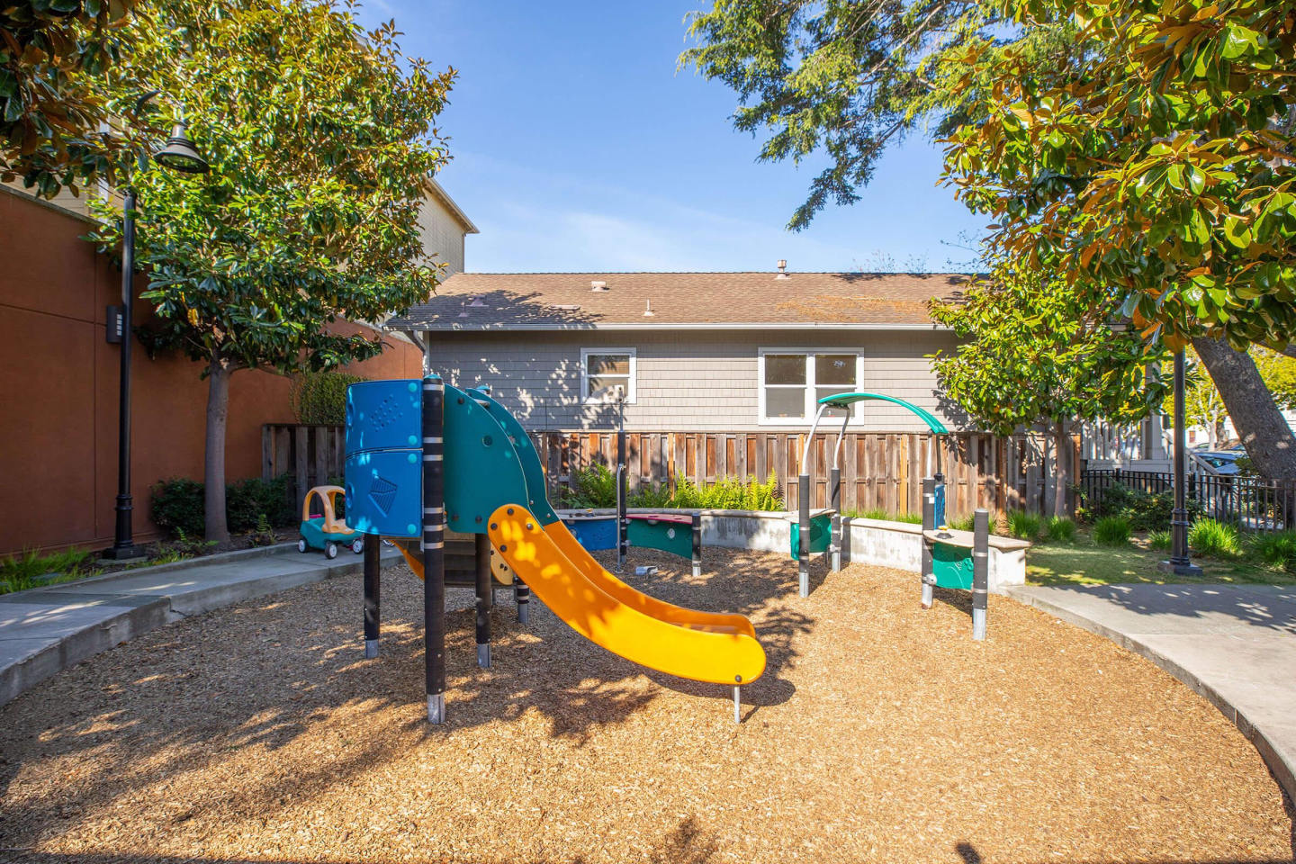 Oak Walk Image 88