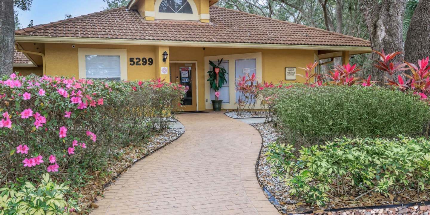 IMAGES CONDOMINIUMS Image 3