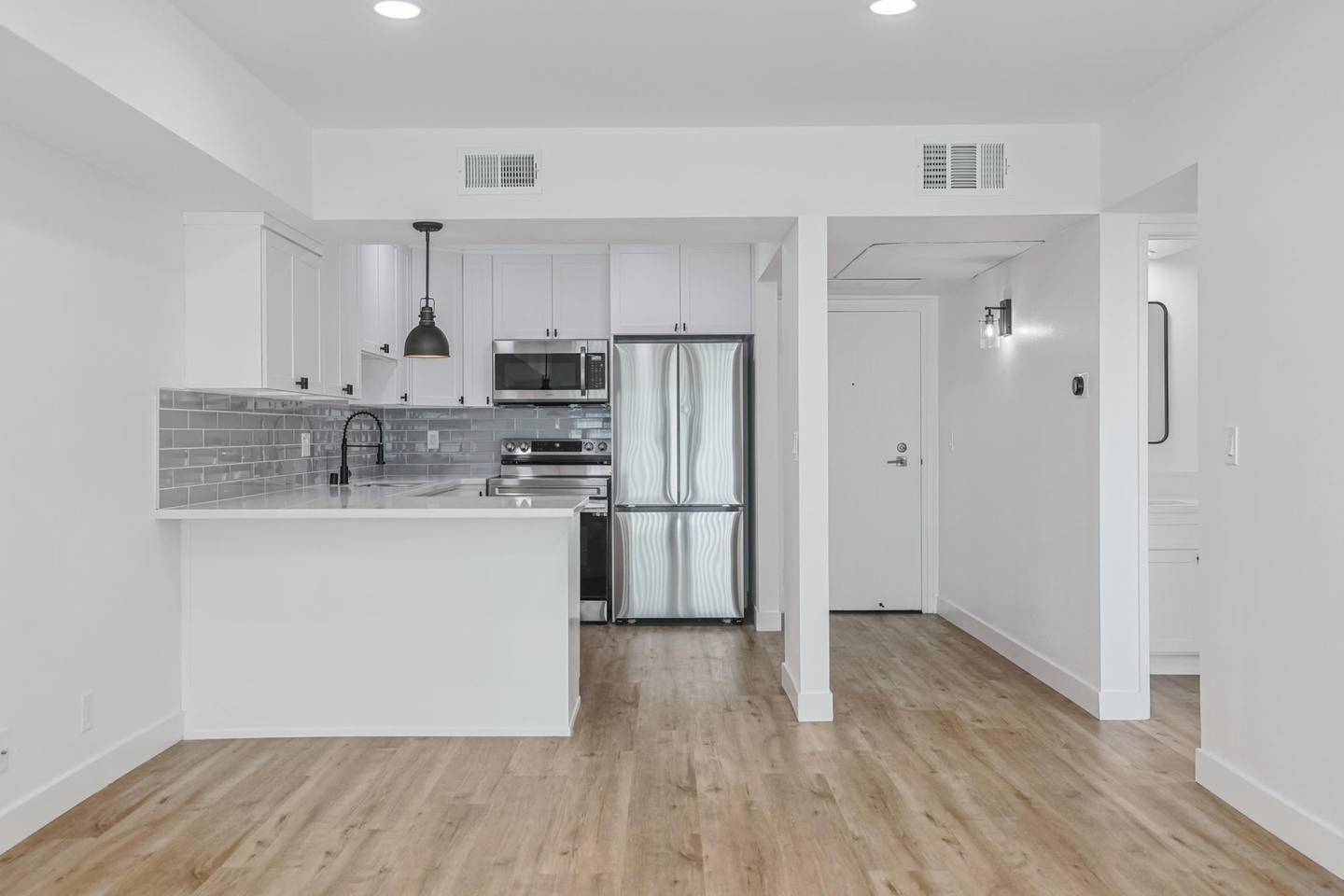 San Pasqual Apartments Image 31