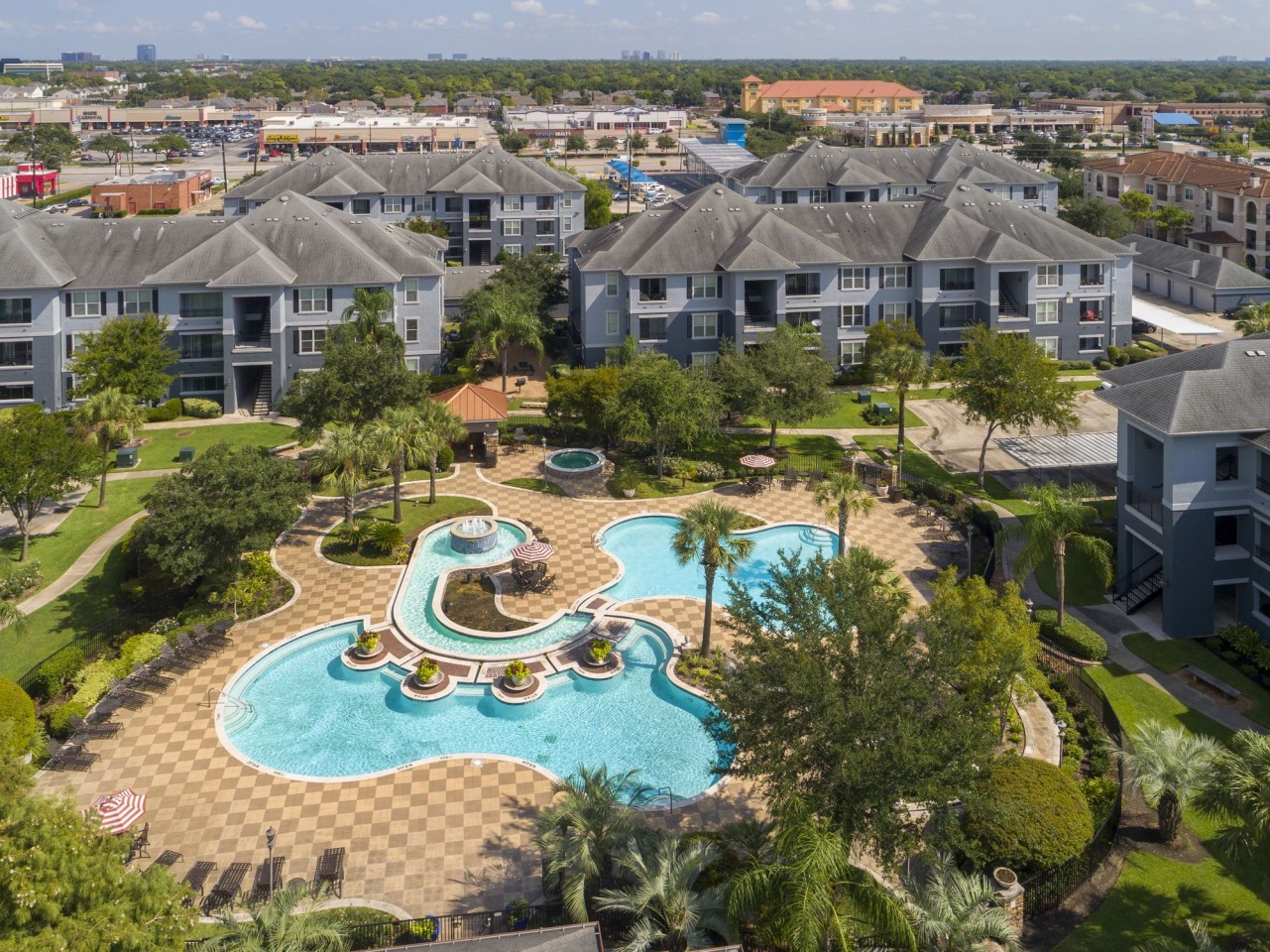 Mandalay at Shadow Lake Apartments Image 1