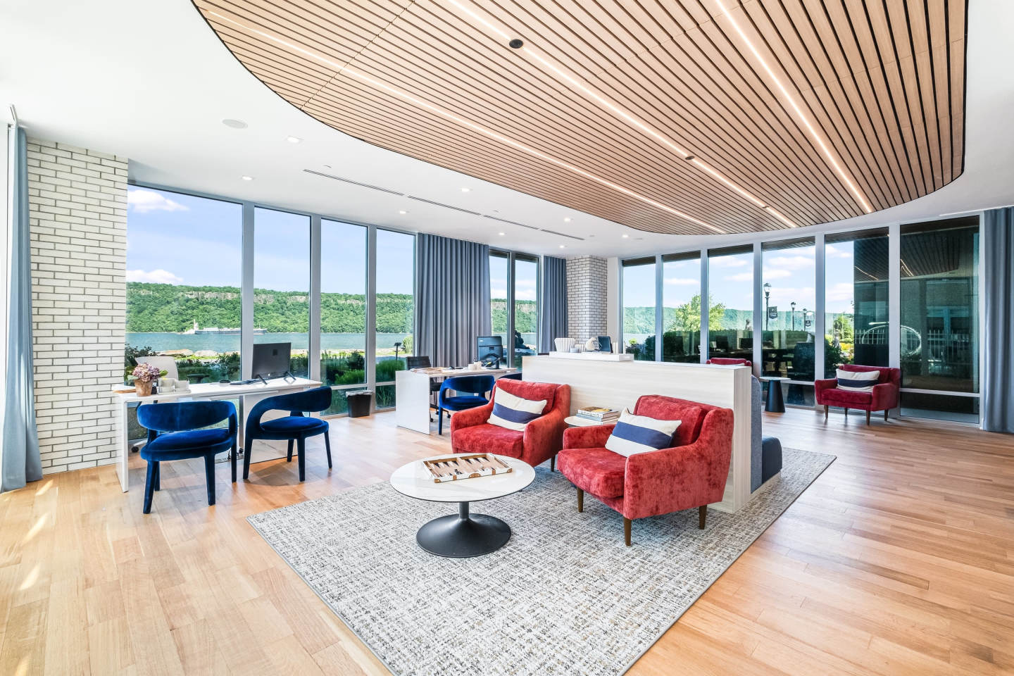 Apex Hudson Riverfront Image 8