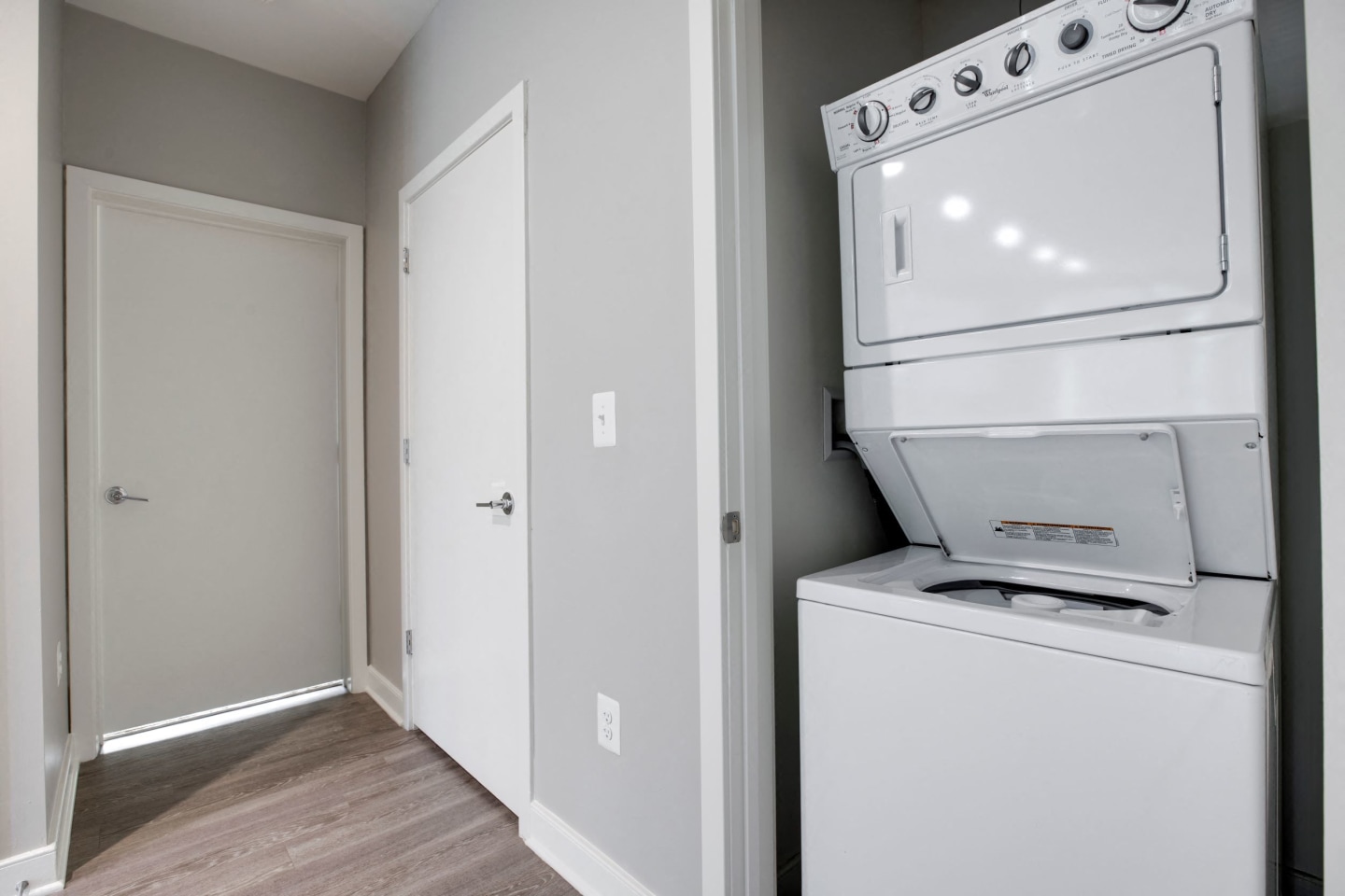 2255 Wisconsin Image 12