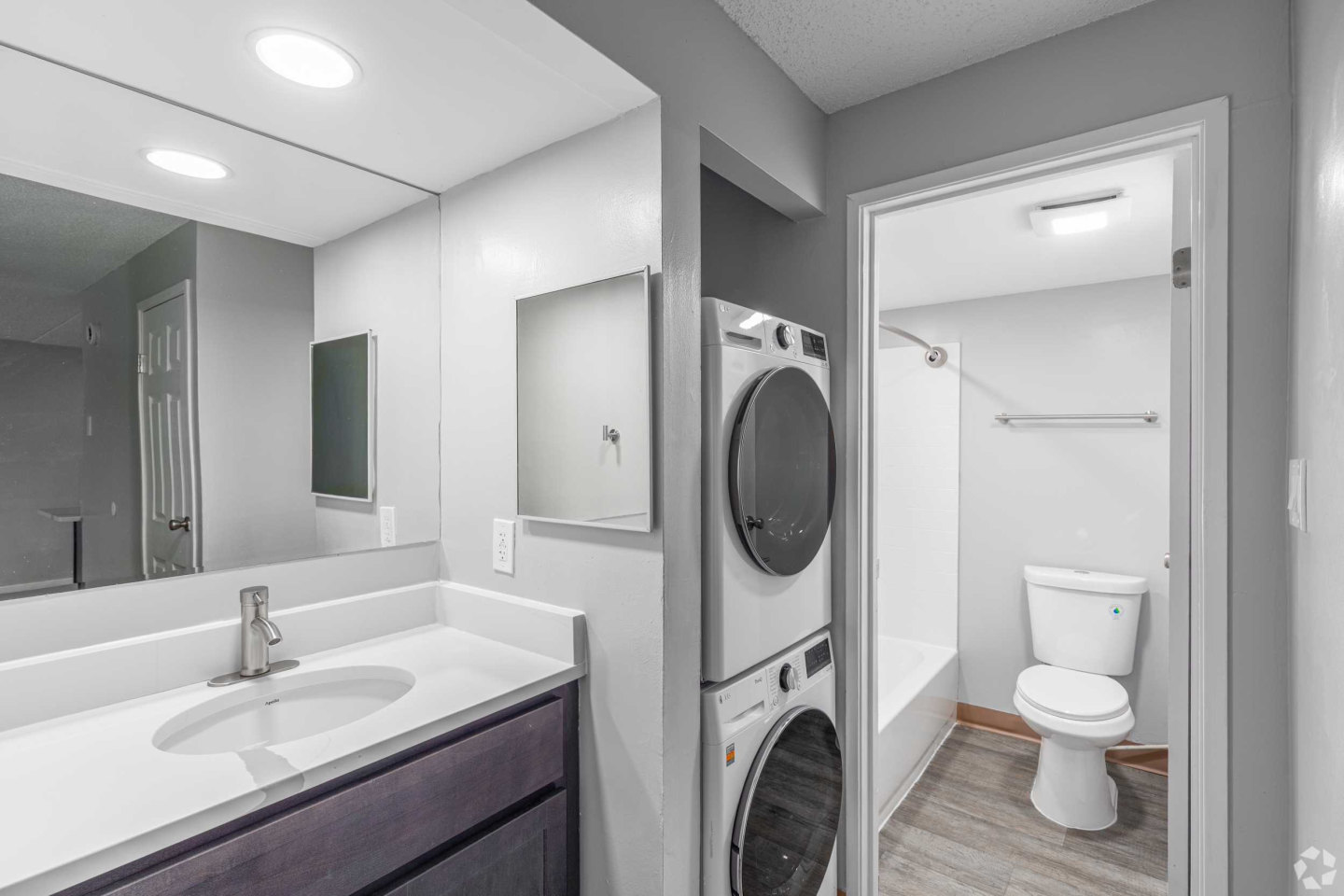 Premier Village Apartments Image 26