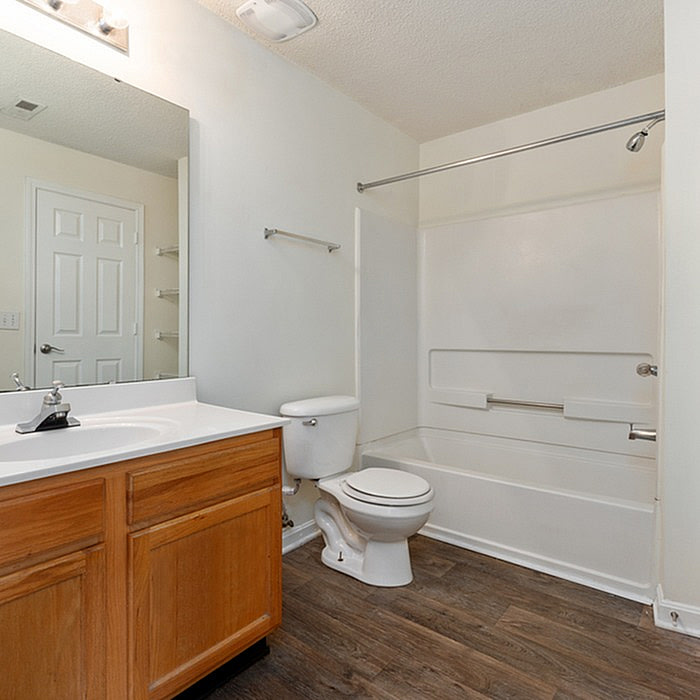 Swathmore Court Apartment Homes Image 40